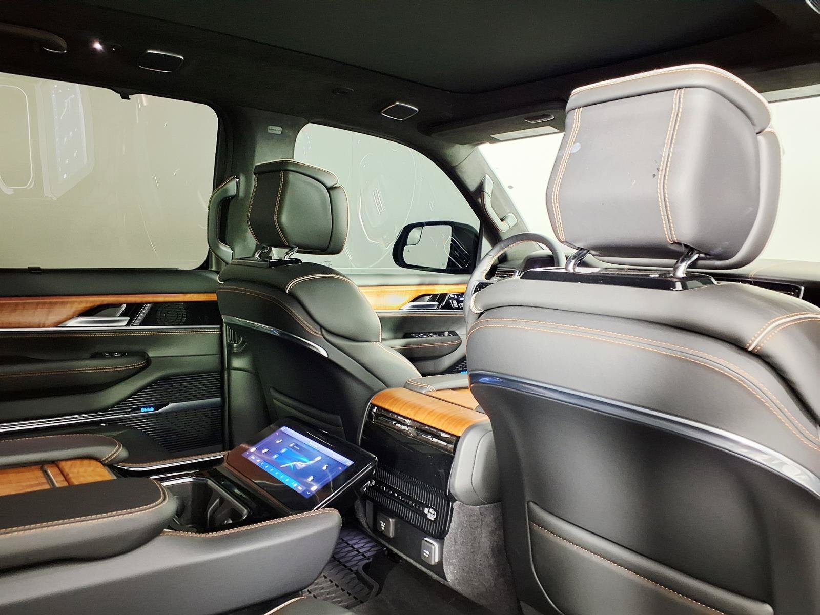 2024 Jeep Grand Wagoneer L Series III