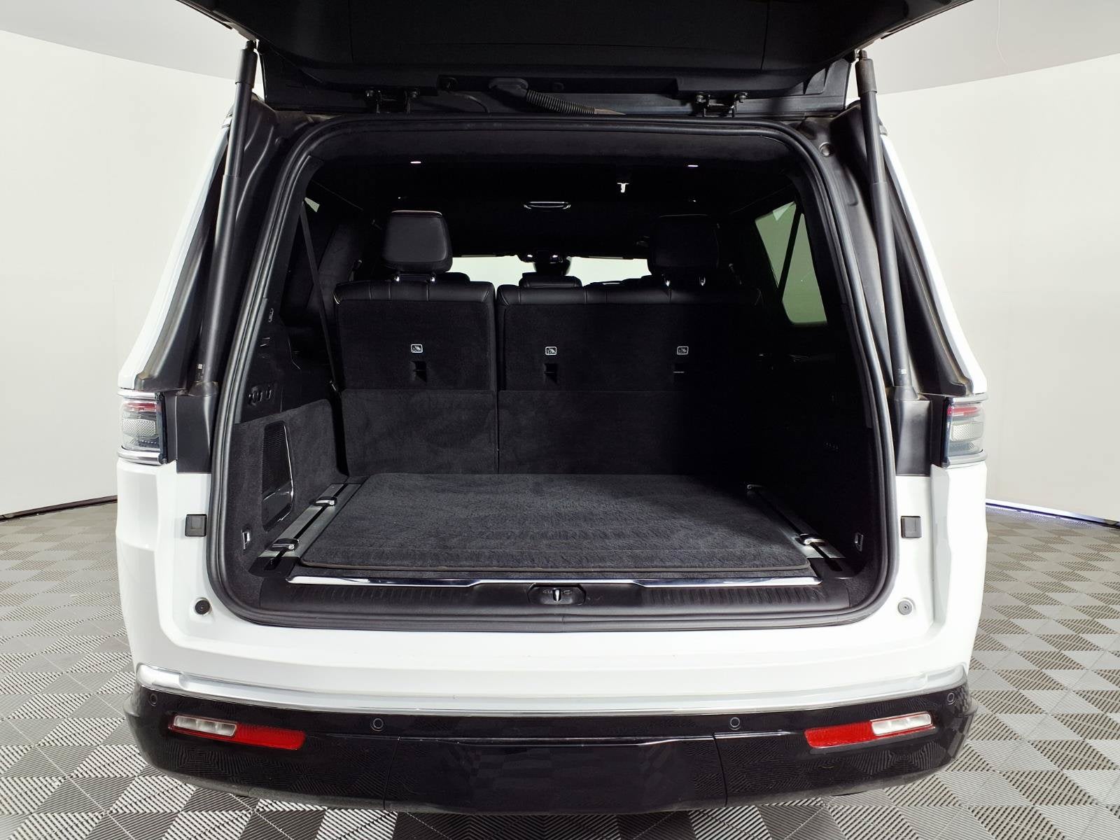 2024 Jeep Grand Wagoneer L Series III