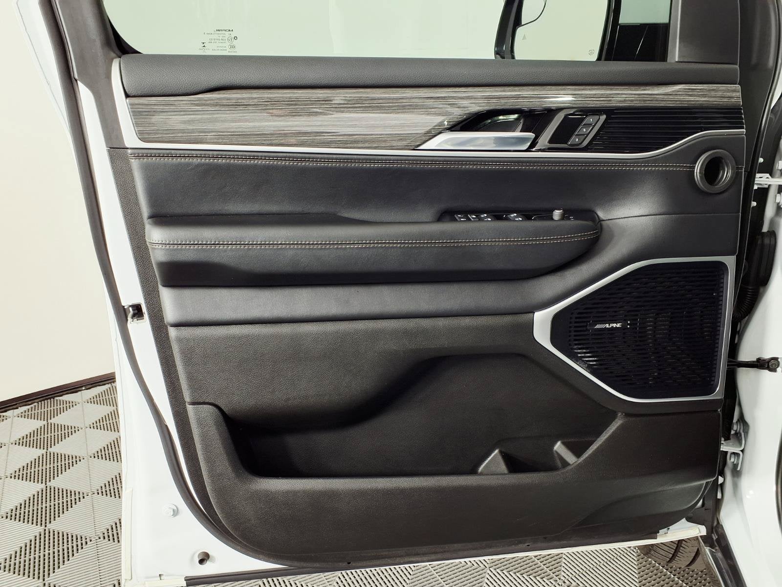 2022 Jeep Wagoneer Series II
