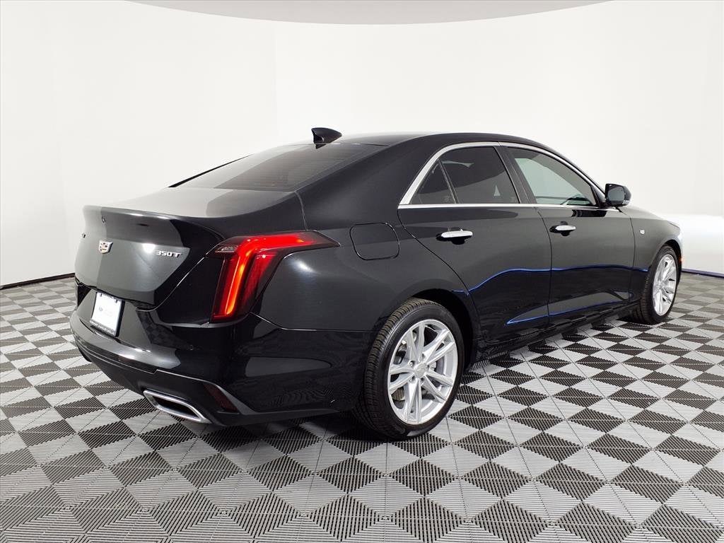 2023 Cadillac CT4 Luxury