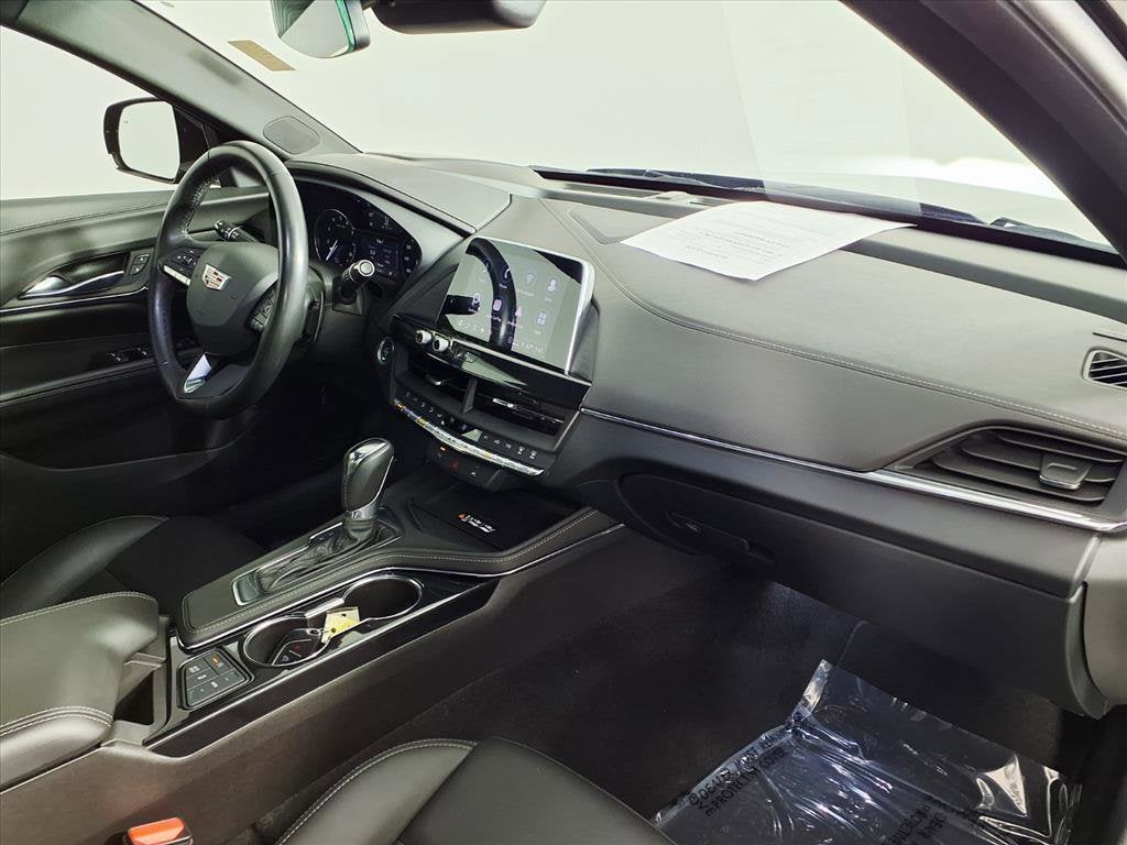 2023 Cadillac CT4 Luxury