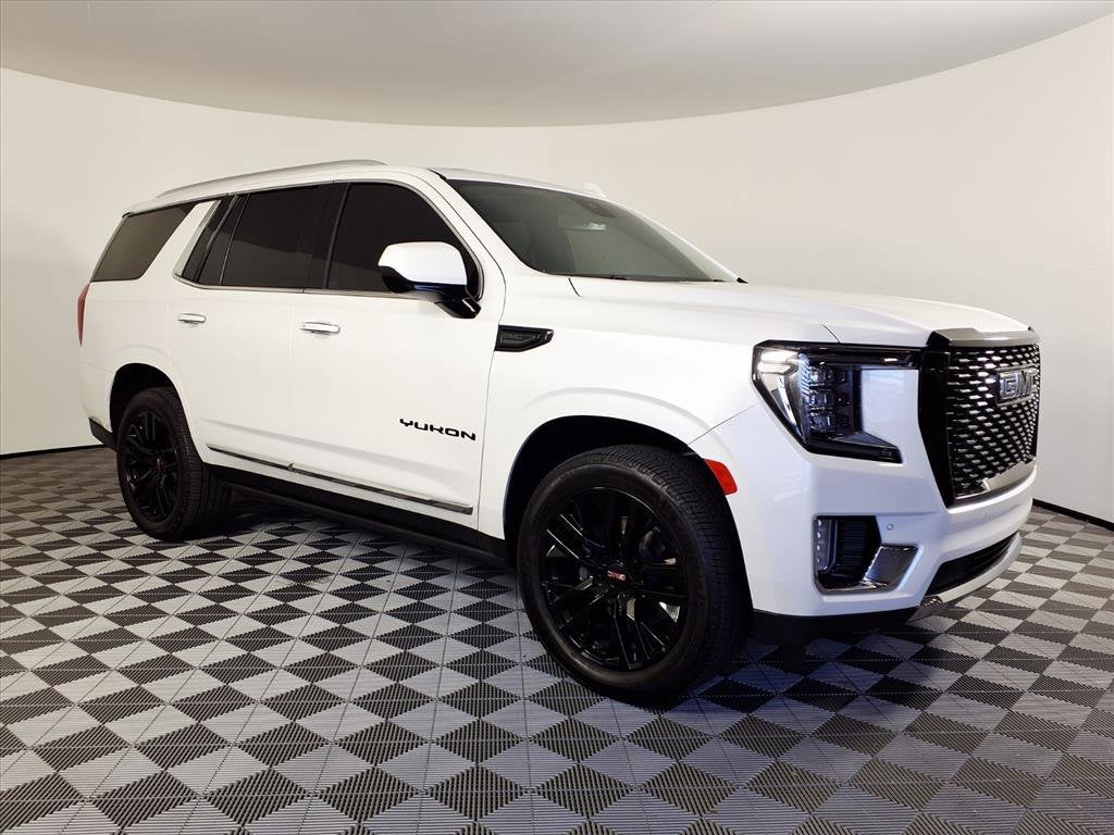 2023 GMC Yukon SLT