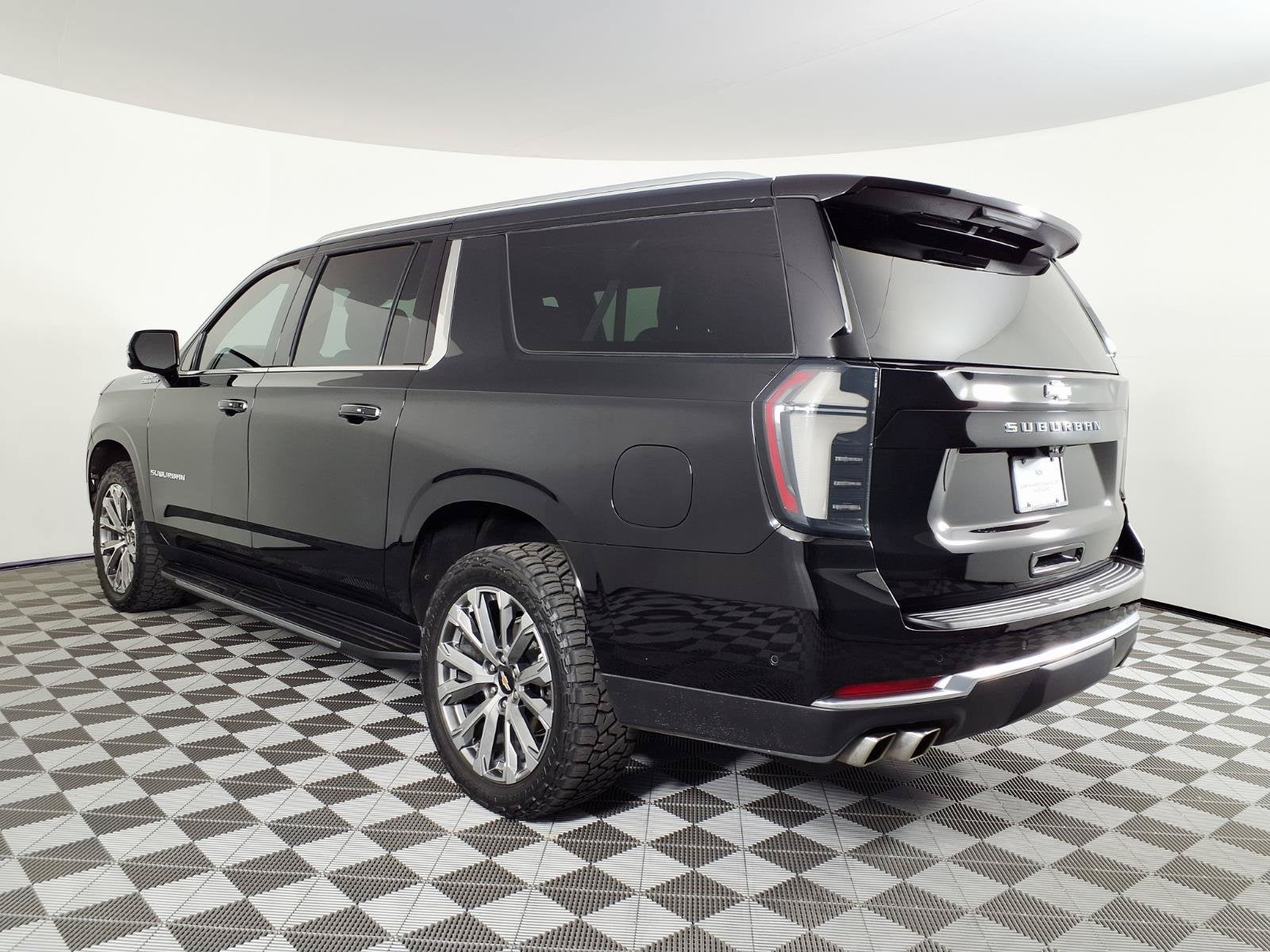 2025 Chevrolet Suburban High Country