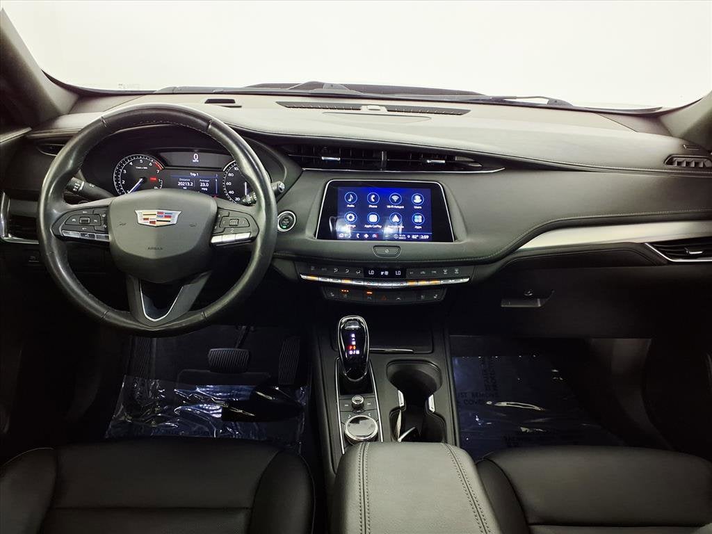 2023 Cadillac XT4 Premium Luxury