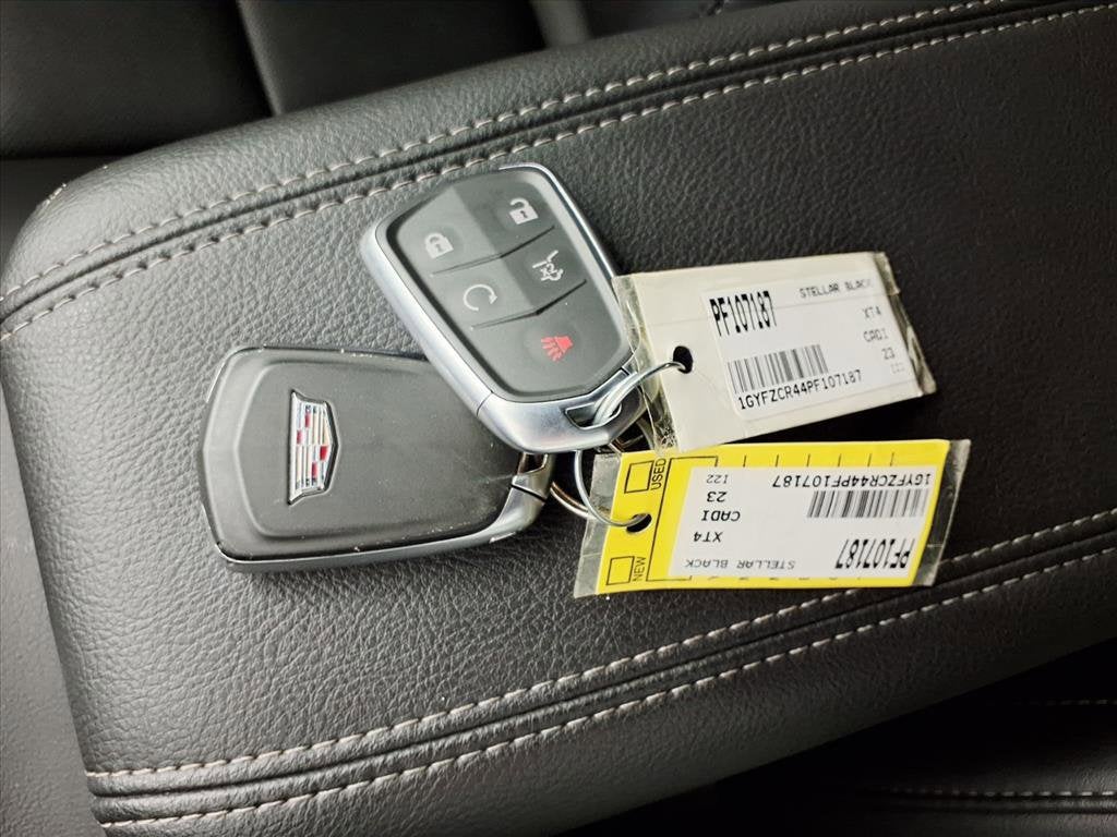 2023 Cadillac XT4 Premium Luxury