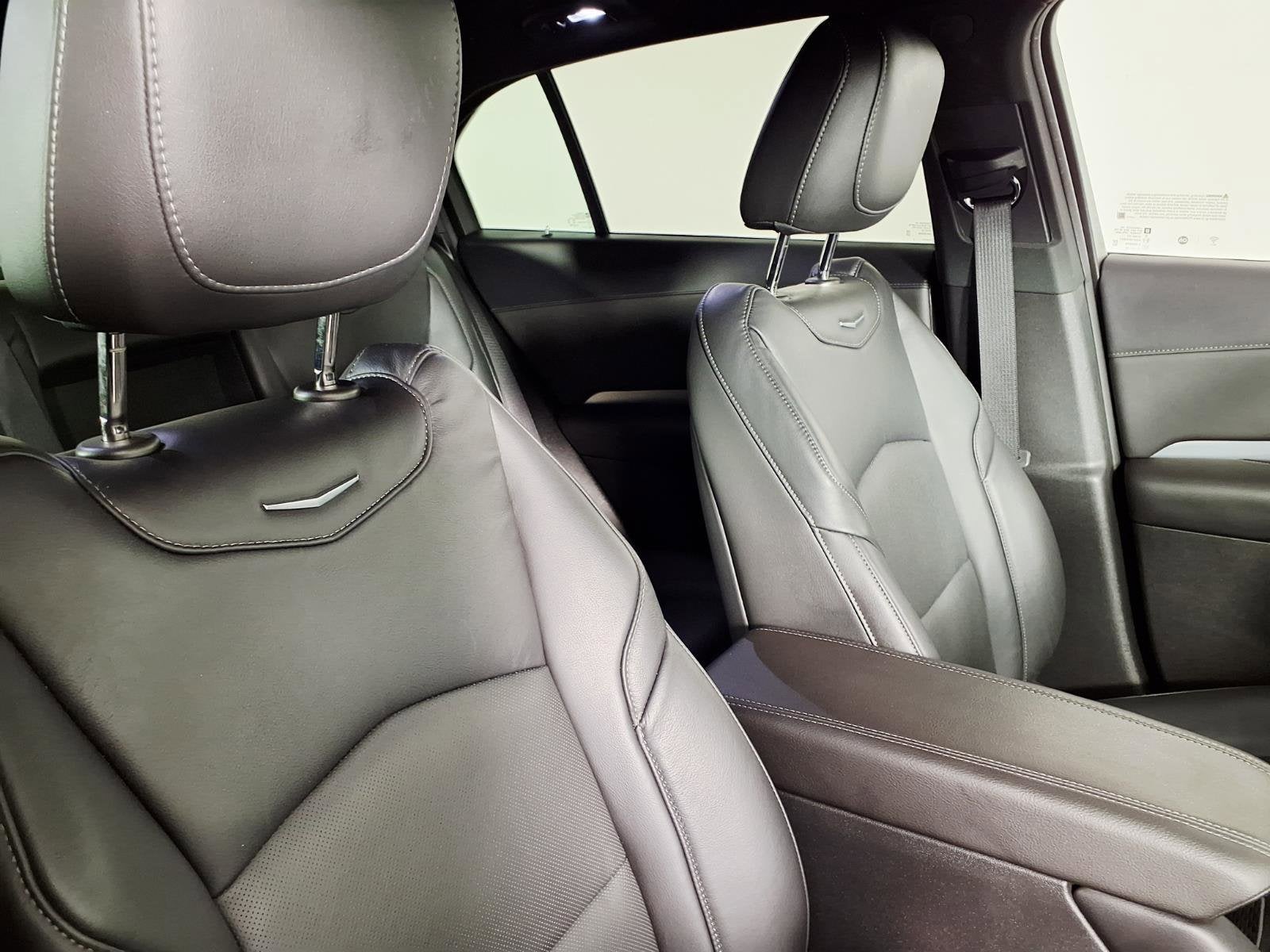 2021 Cadillac XT4 FWD Premium Luxury