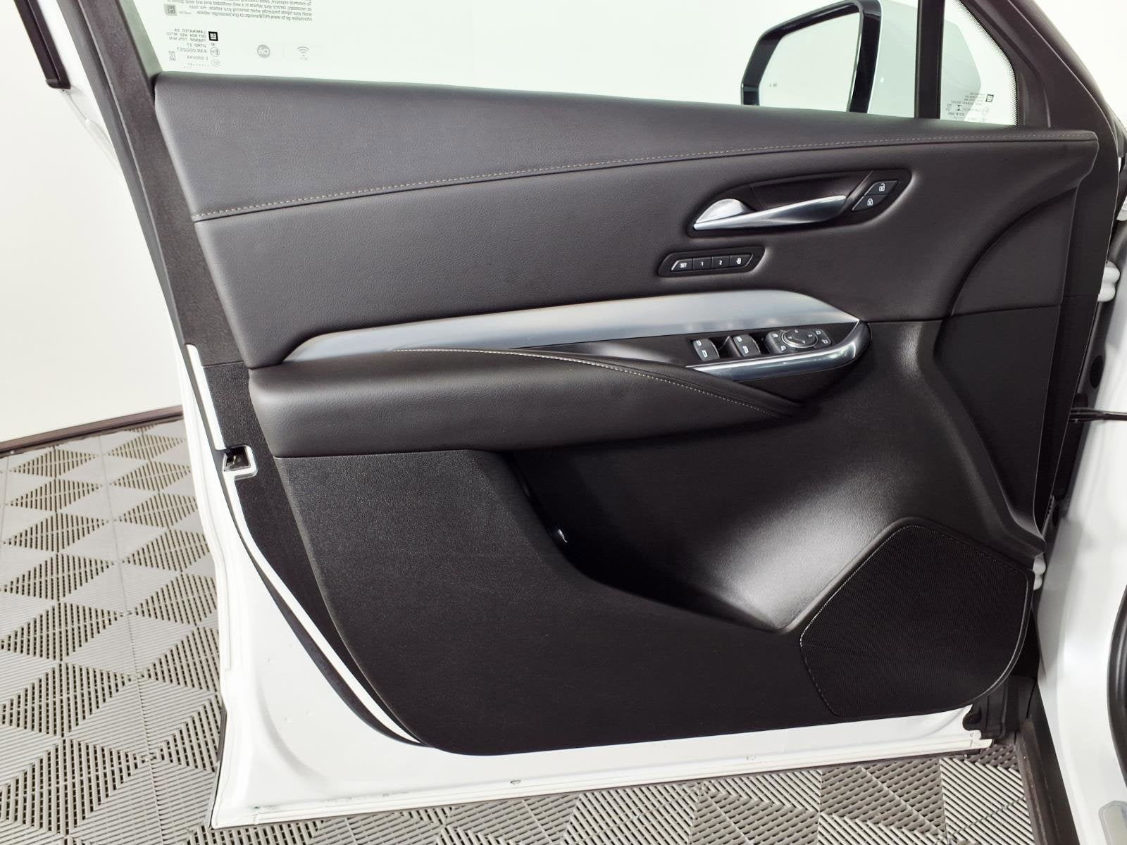 2021 Cadillac XT4 FWD Premium Luxury