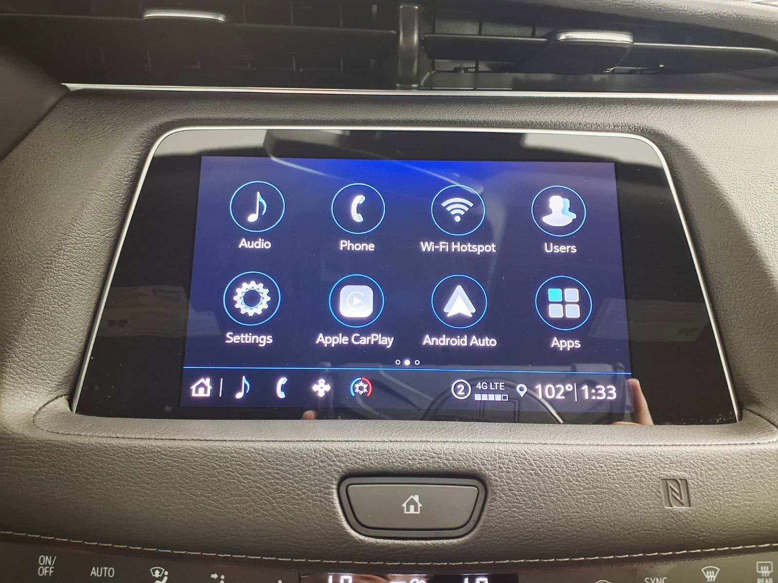 2021 Cadillac XT4 FWD Premium Luxury