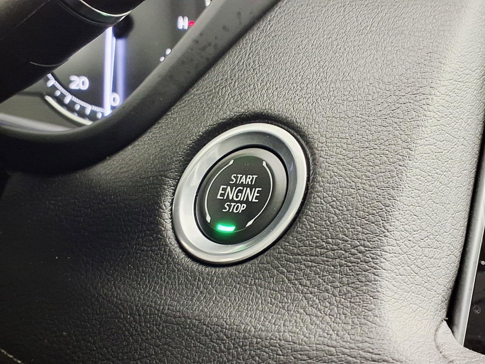 2021 Cadillac XT4 FWD Premium Luxury
