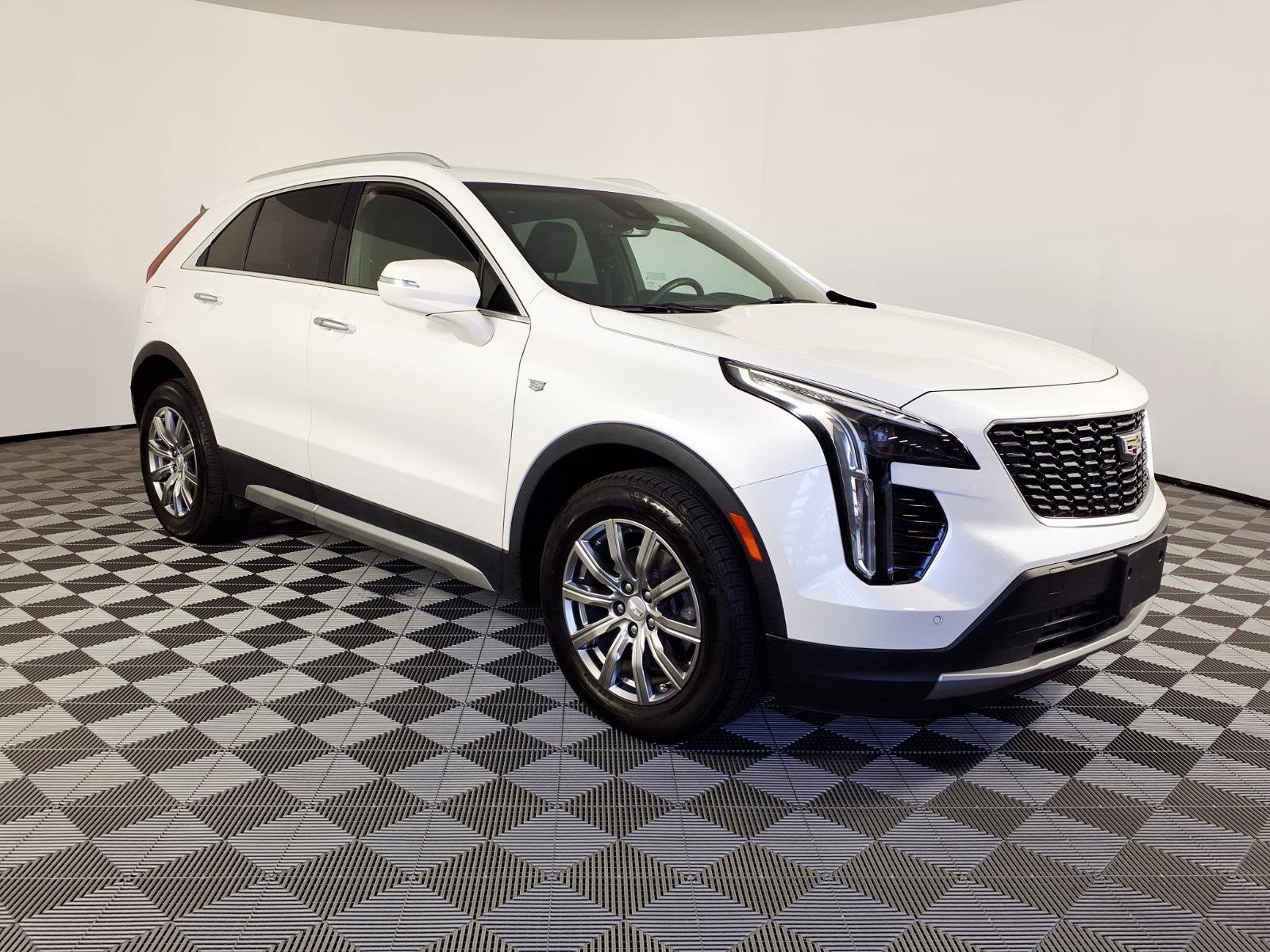 2021 Cadillac XT4 FWD Premium Luxury