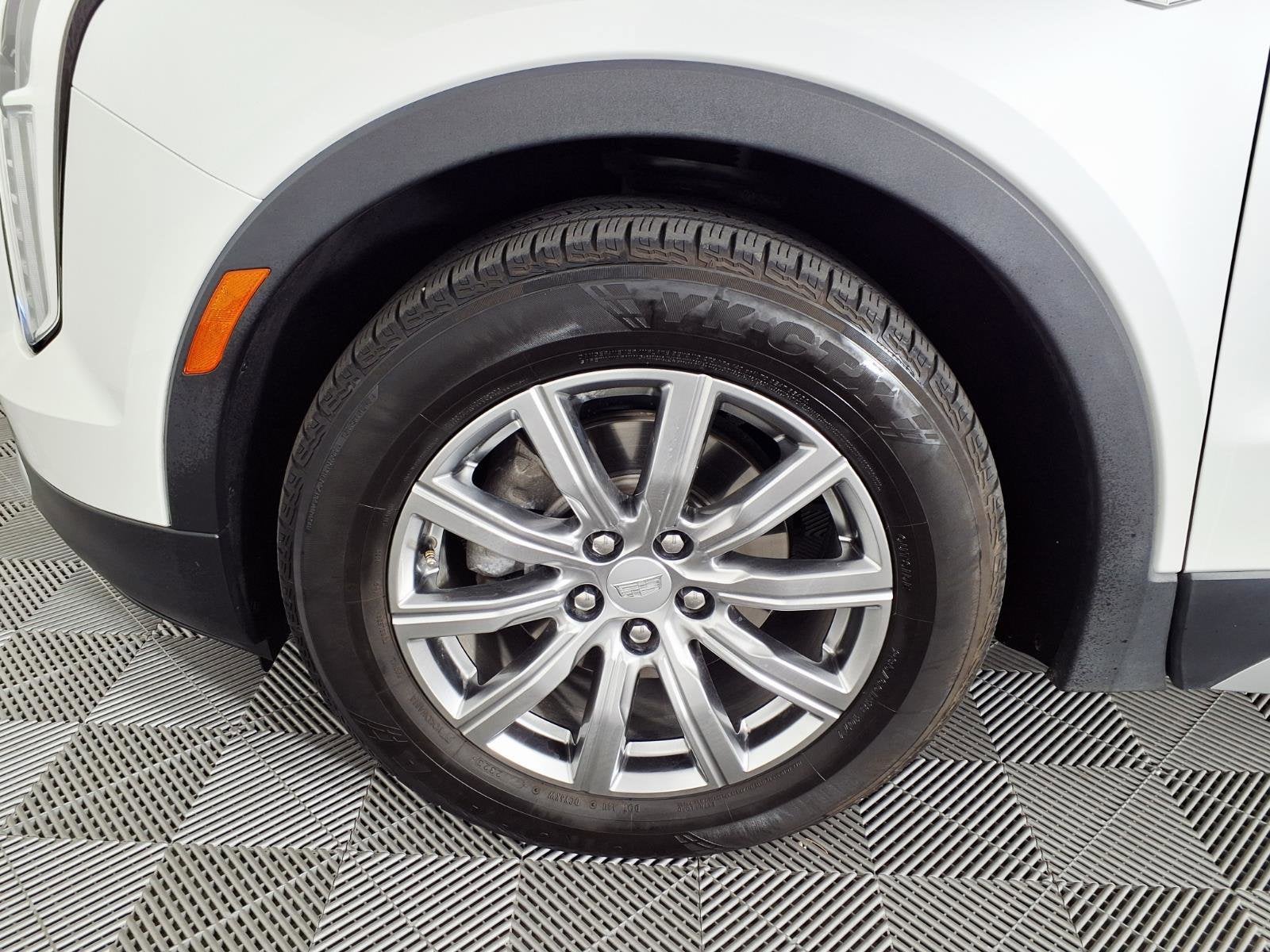 2021 Cadillac XT4 FWD Premium Luxury