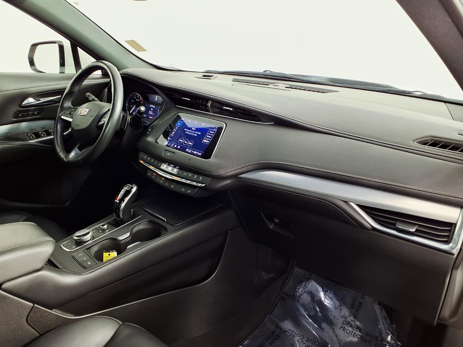2021 Cadillac XT4 FWD Premium Luxury