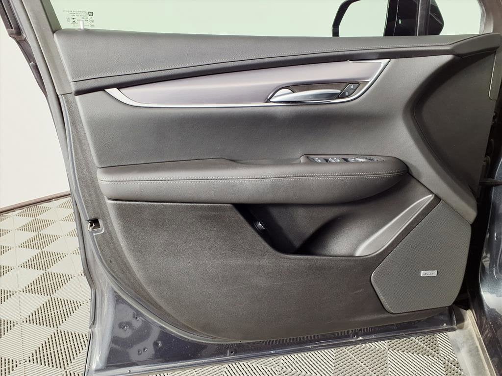 2022 Cadillac XT5 Luxury