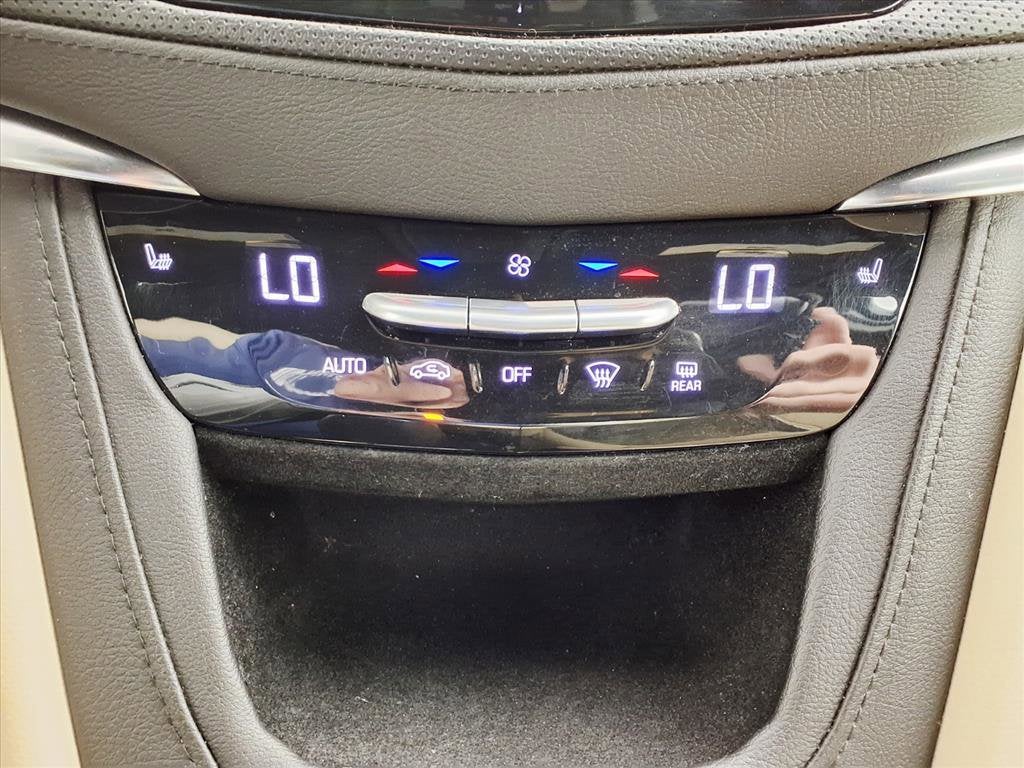 2017 Cadillac XT5 Luxury AWD