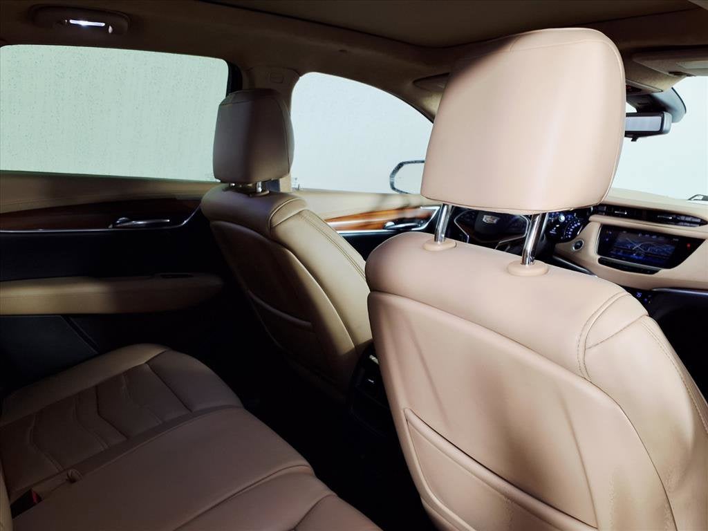 2017 Cadillac XT5 Platinum AWD