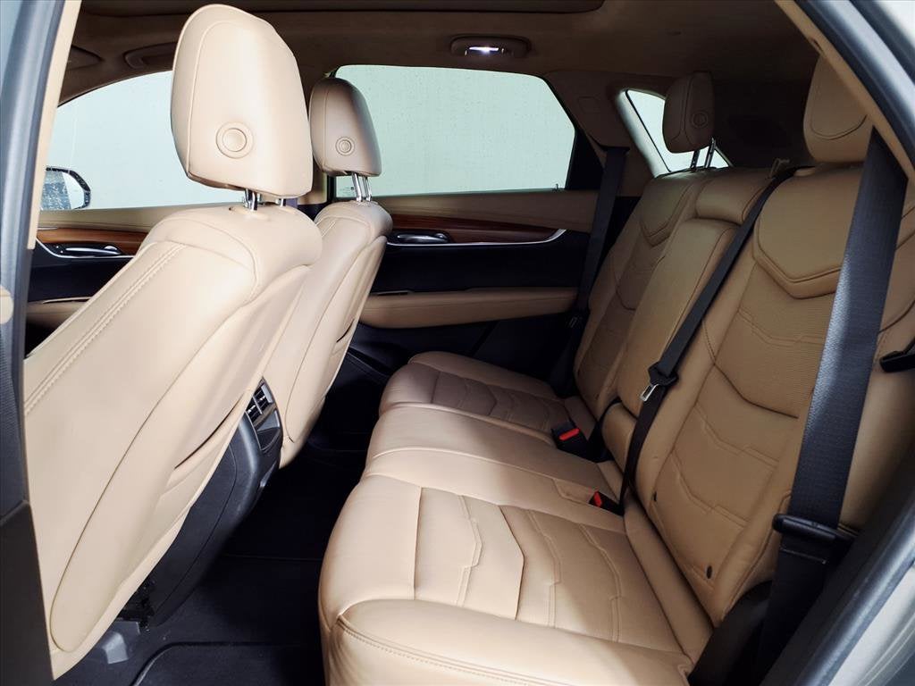 2017 Cadillac XT5 Platinum AWD