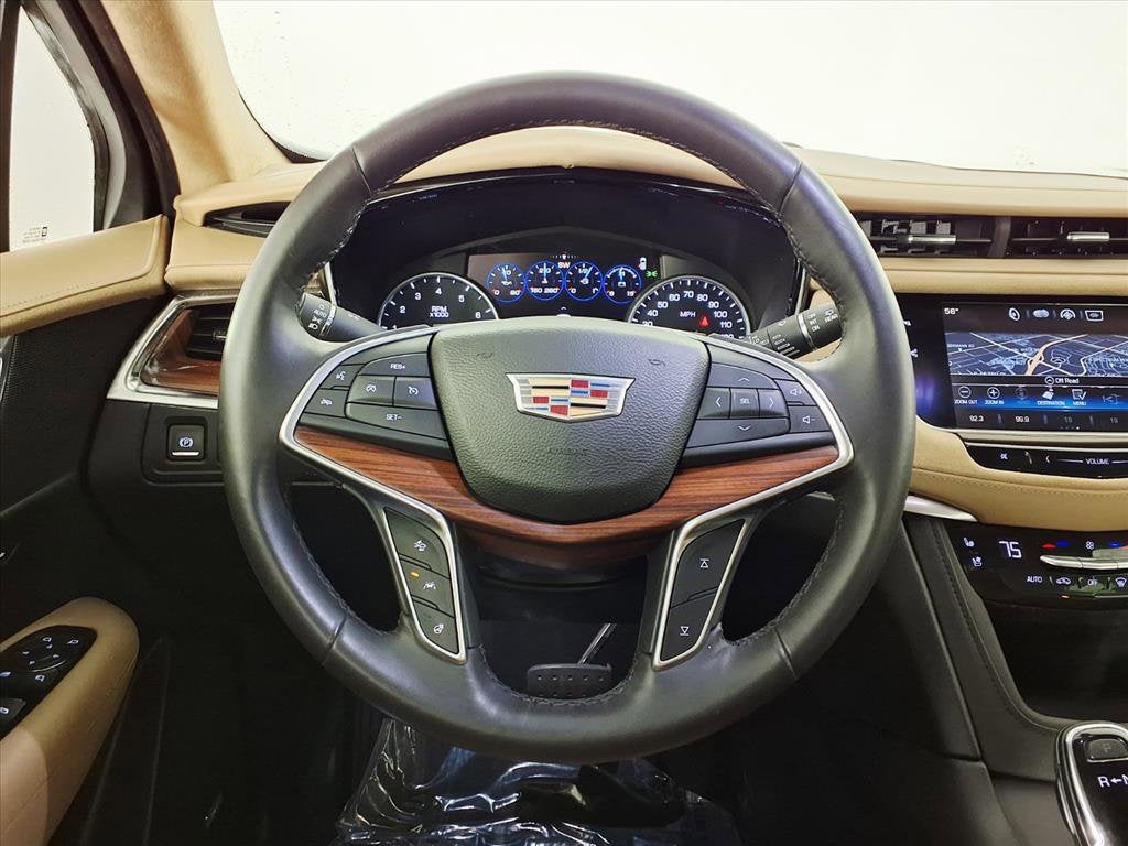 2017 Cadillac XT5 Platinum AWD