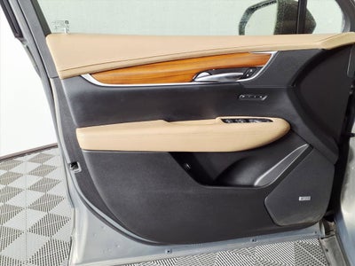 2017 Cadillac XT5 Platinum AWD