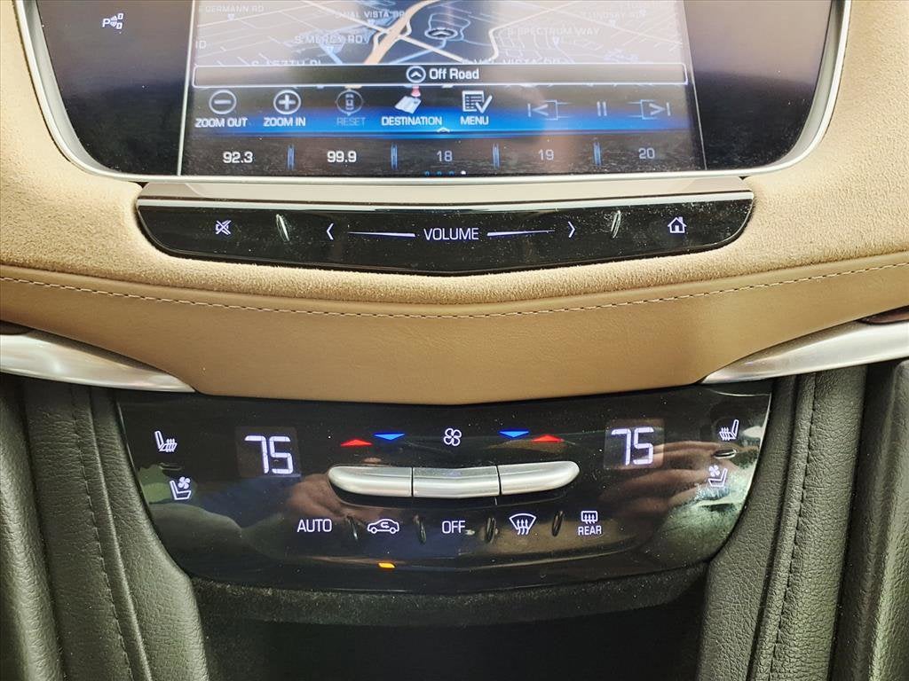 2017 Cadillac XT5 Platinum AWD