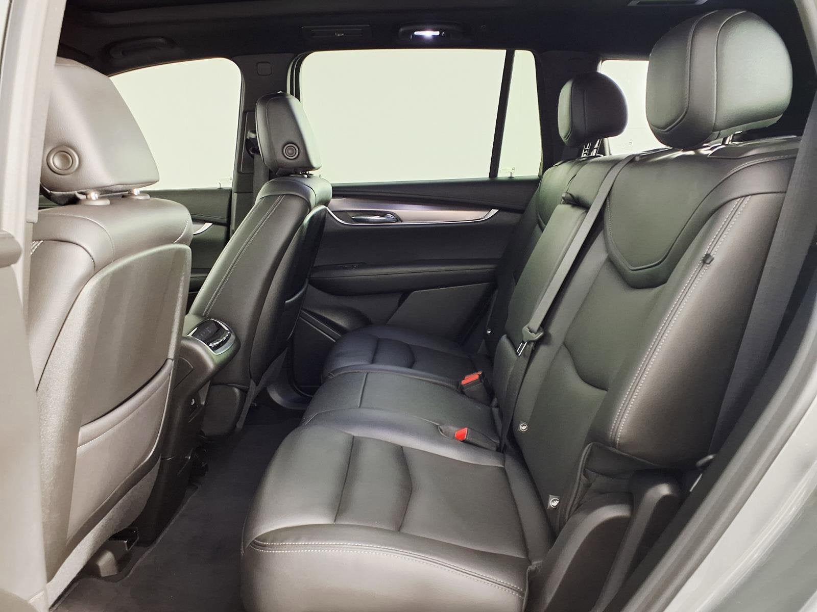 2023 Cadillac XT6 Luxury