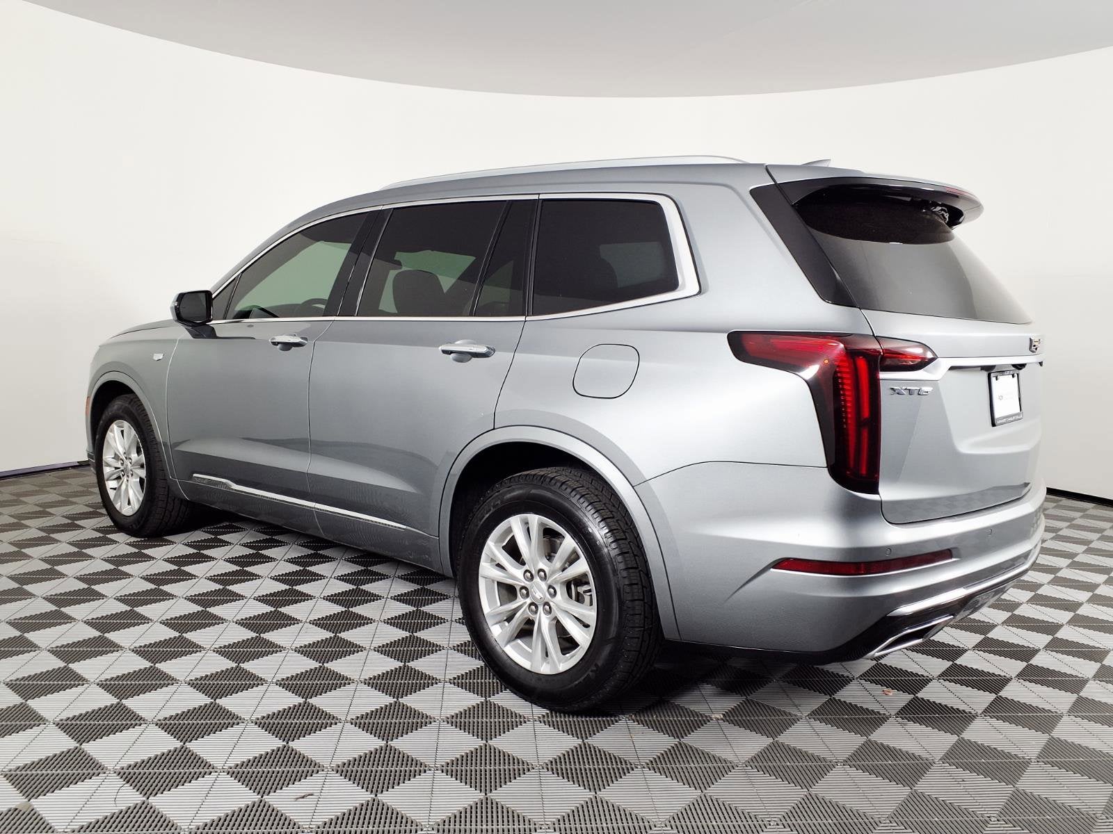 2023 Cadillac XT6 Luxury