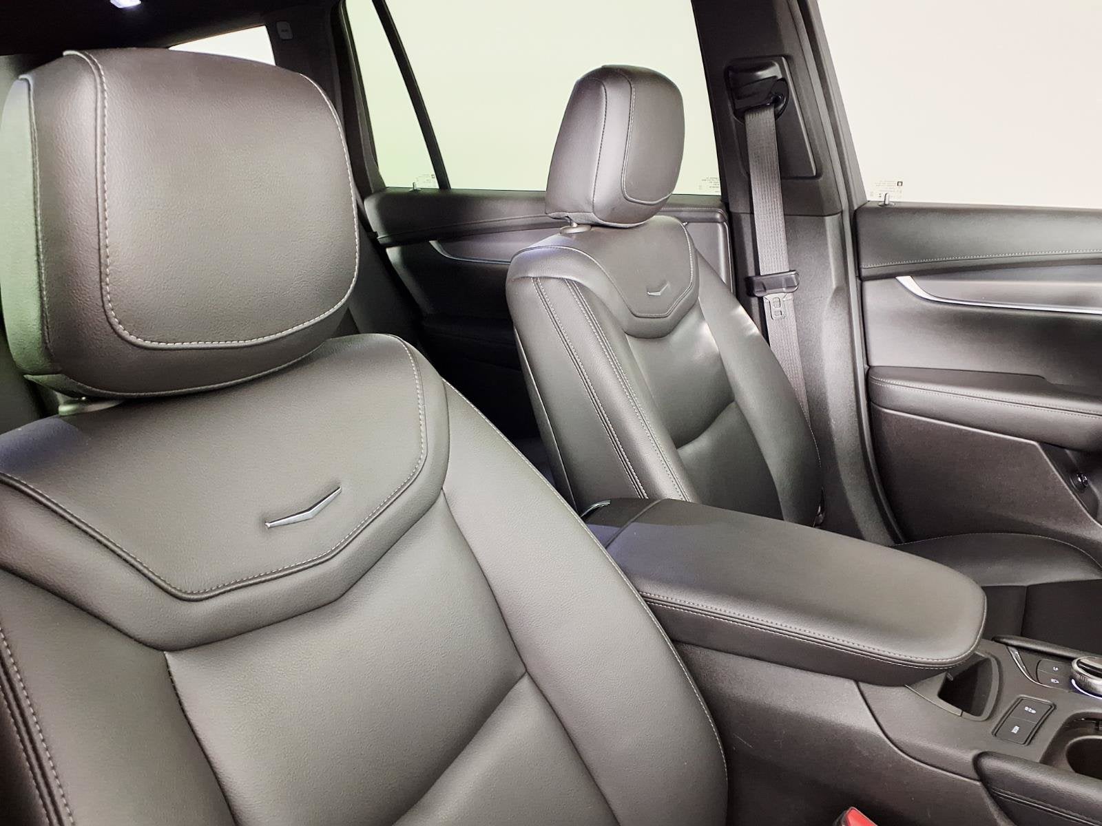 2024 Cadillac XT6 Luxury