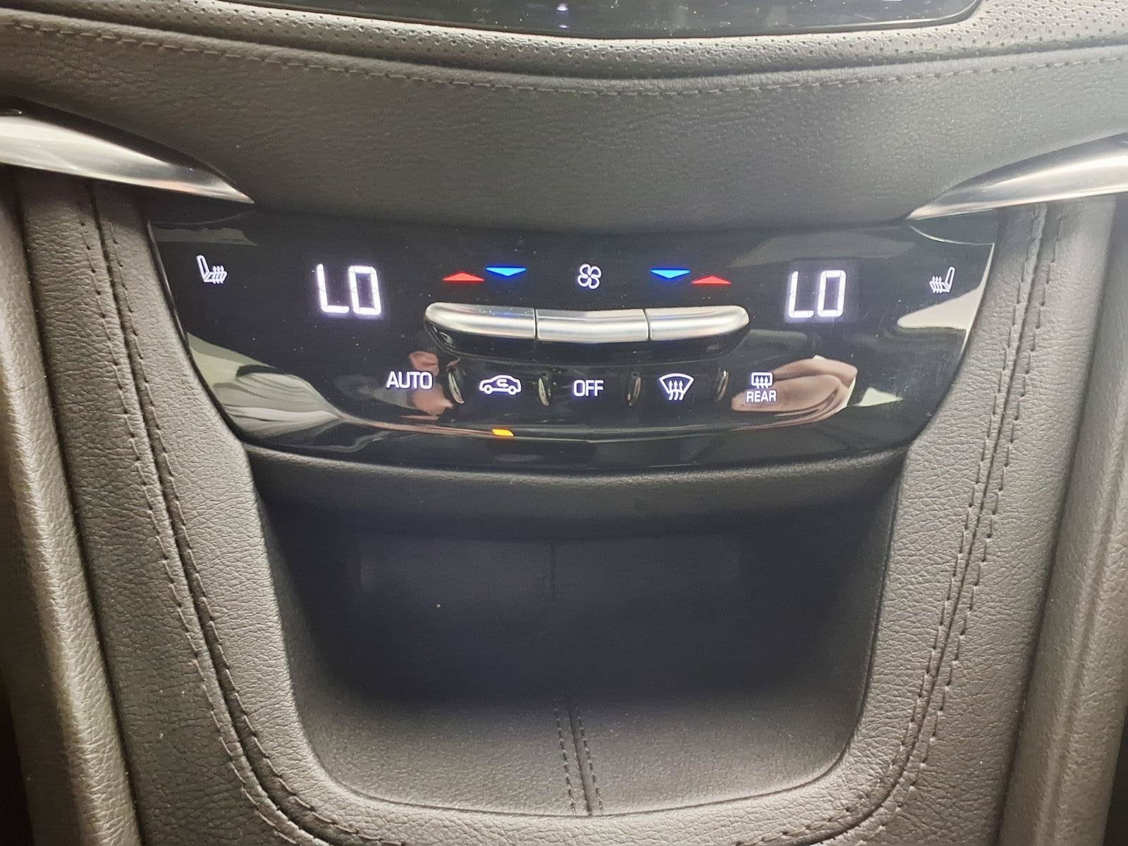 2024 Cadillac XT6 Luxury