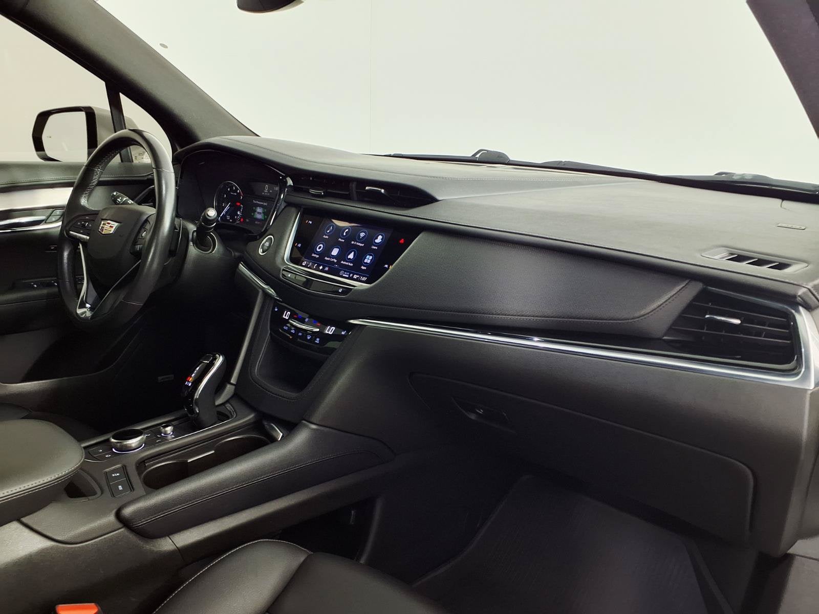 2024 Cadillac XT6 Luxury