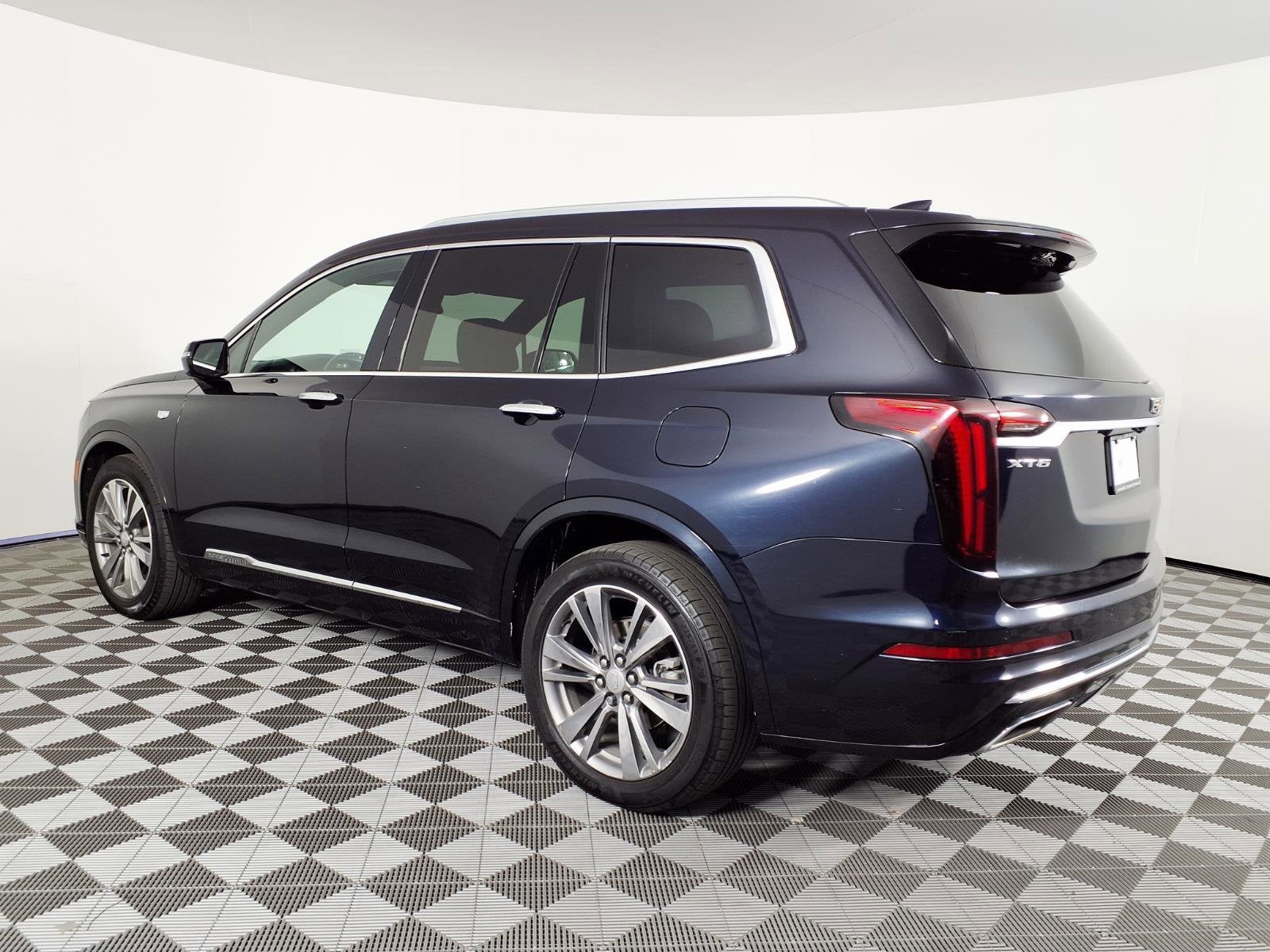 2022 Cadillac XT6 Premium Luxury