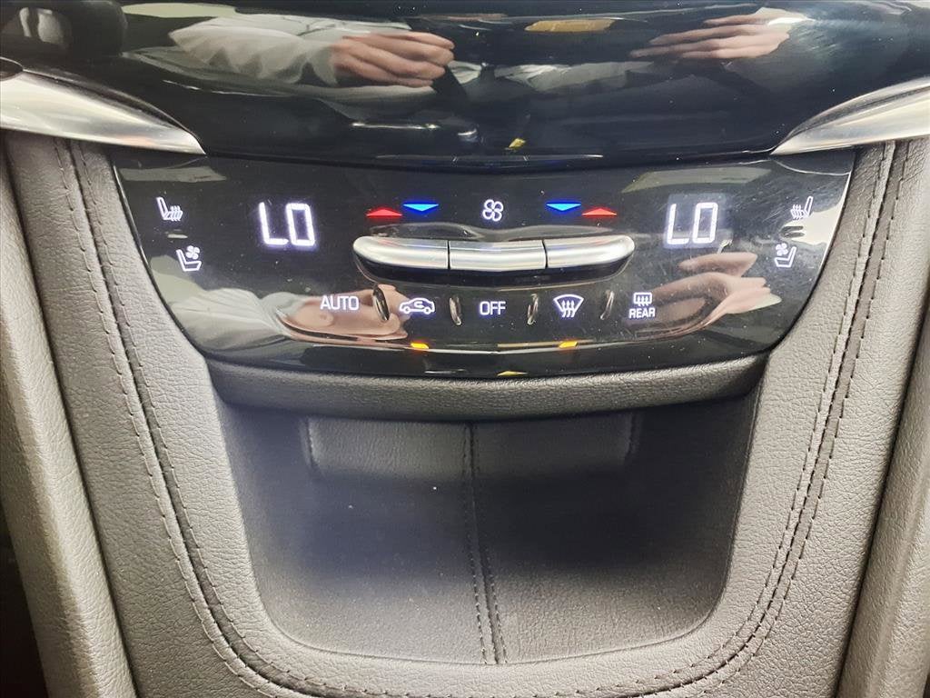 2023 Cadillac XT6 Sport