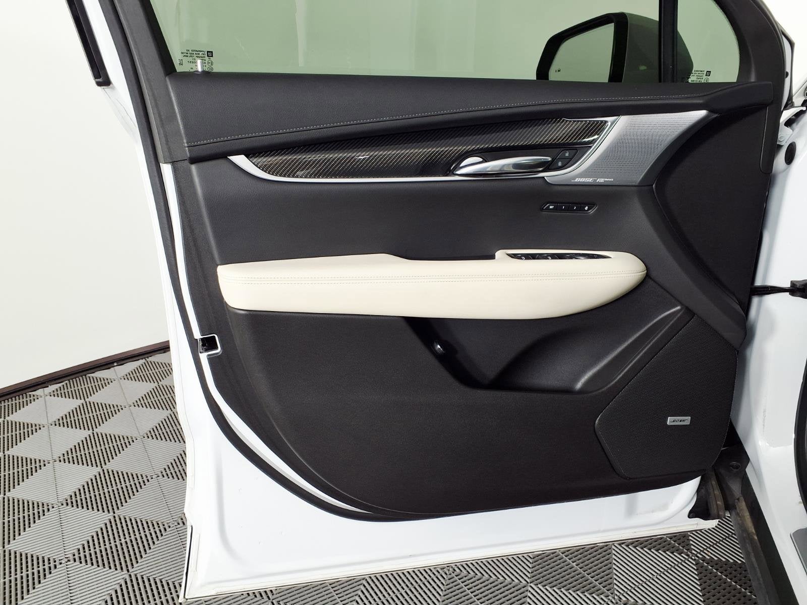 2023 Cadillac XT6 Sport
