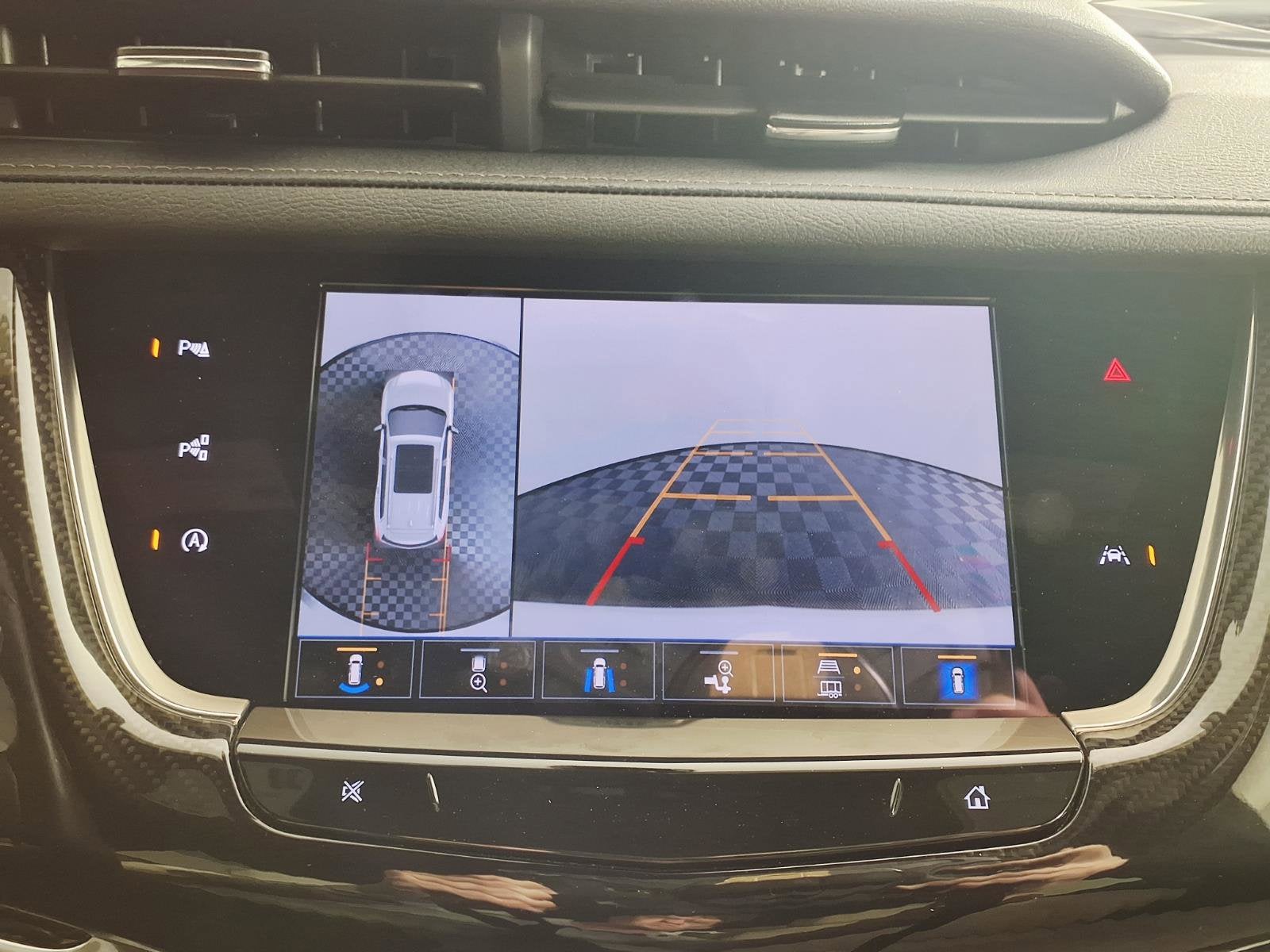 2023 Cadillac XT6 Sport