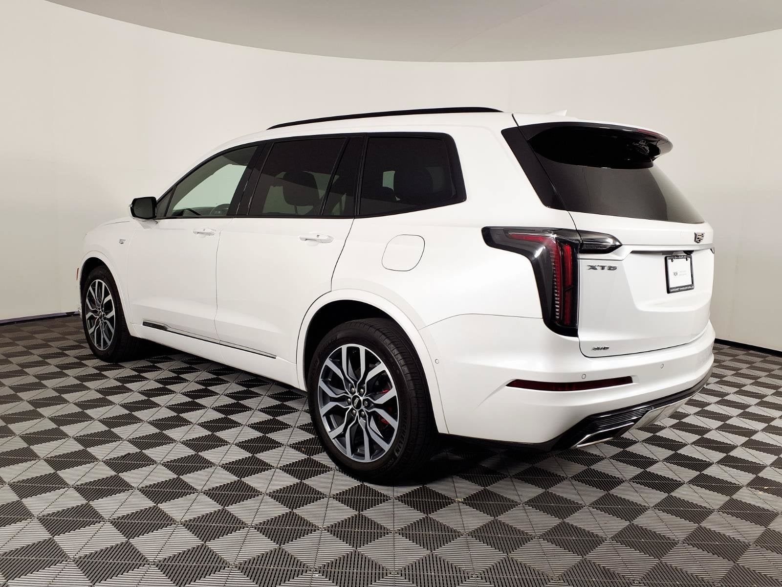 2024 Cadillac XT6 Sport