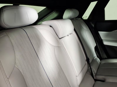 2024 Cadillac LYRIQ Luxury 1
