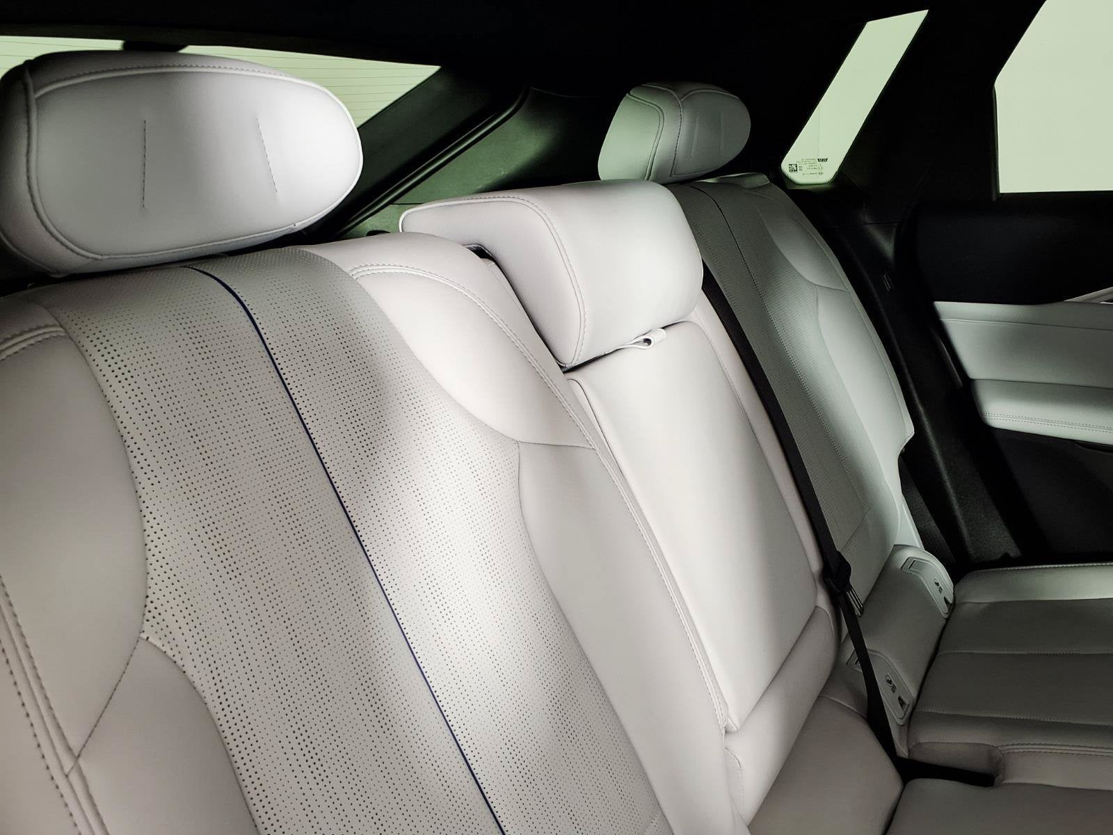 2024 Cadillac LYRIQ Luxury 1