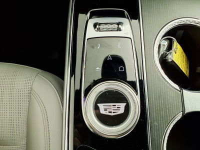 2024 Cadillac LYRIQ Luxury 1