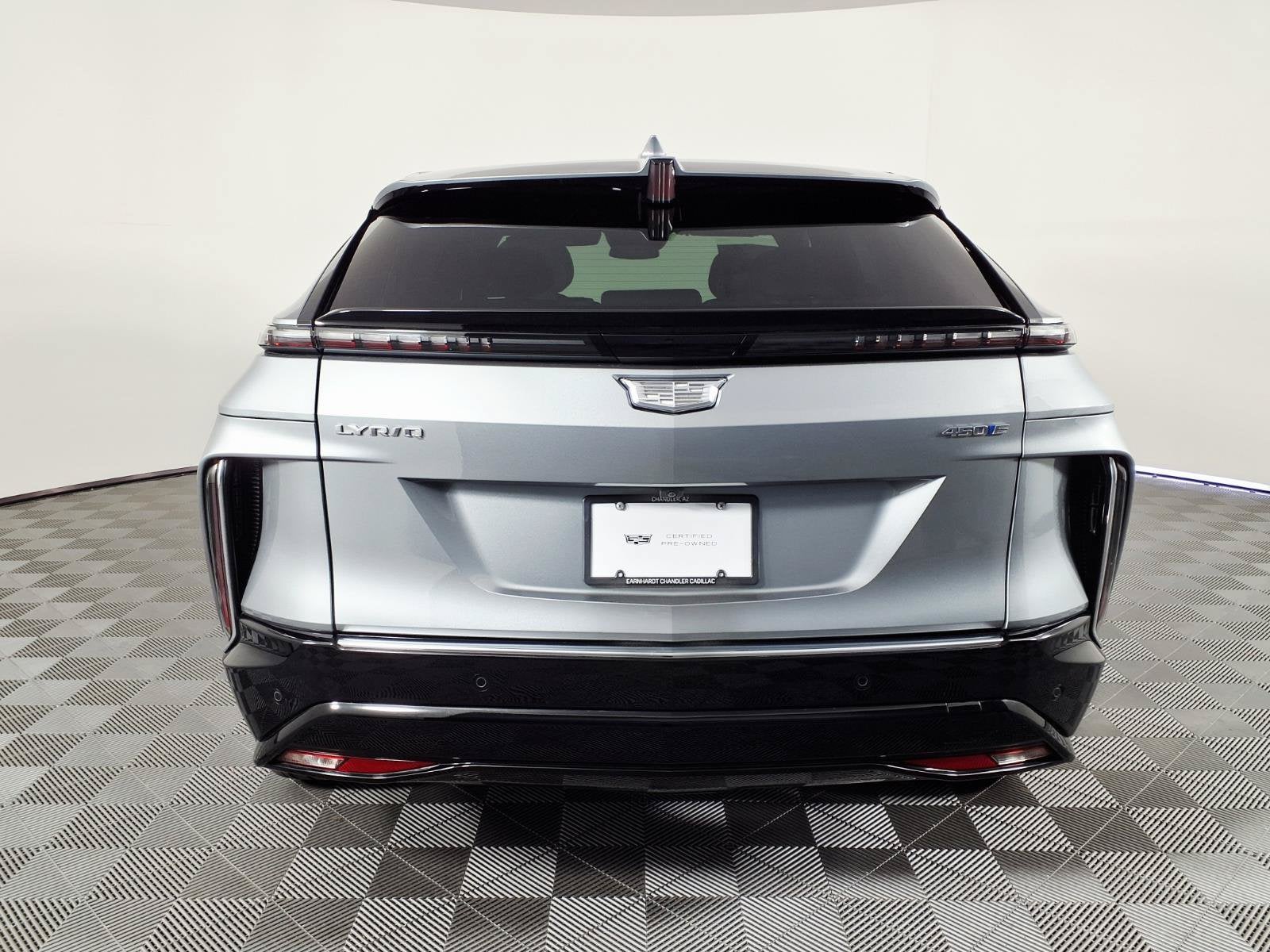 2024 Cadillac LYRIQ Luxury 1