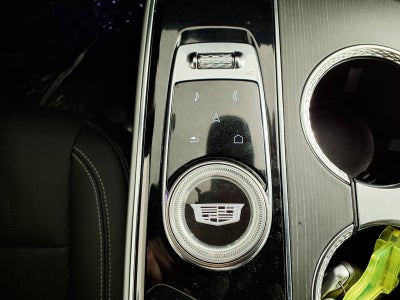 2024 Cadillac LYRIQ Luxury 2