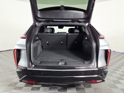 2024 Cadillac LYRIQ Luxury 2