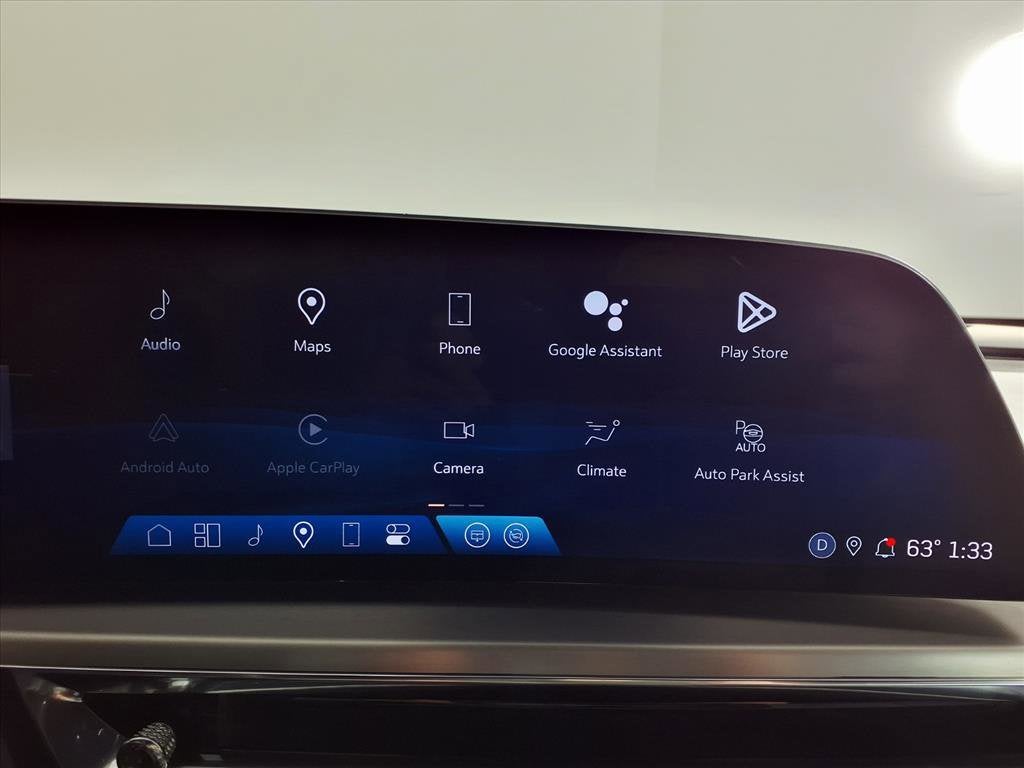 2024 Cadillac LYRIQ Luxury 2