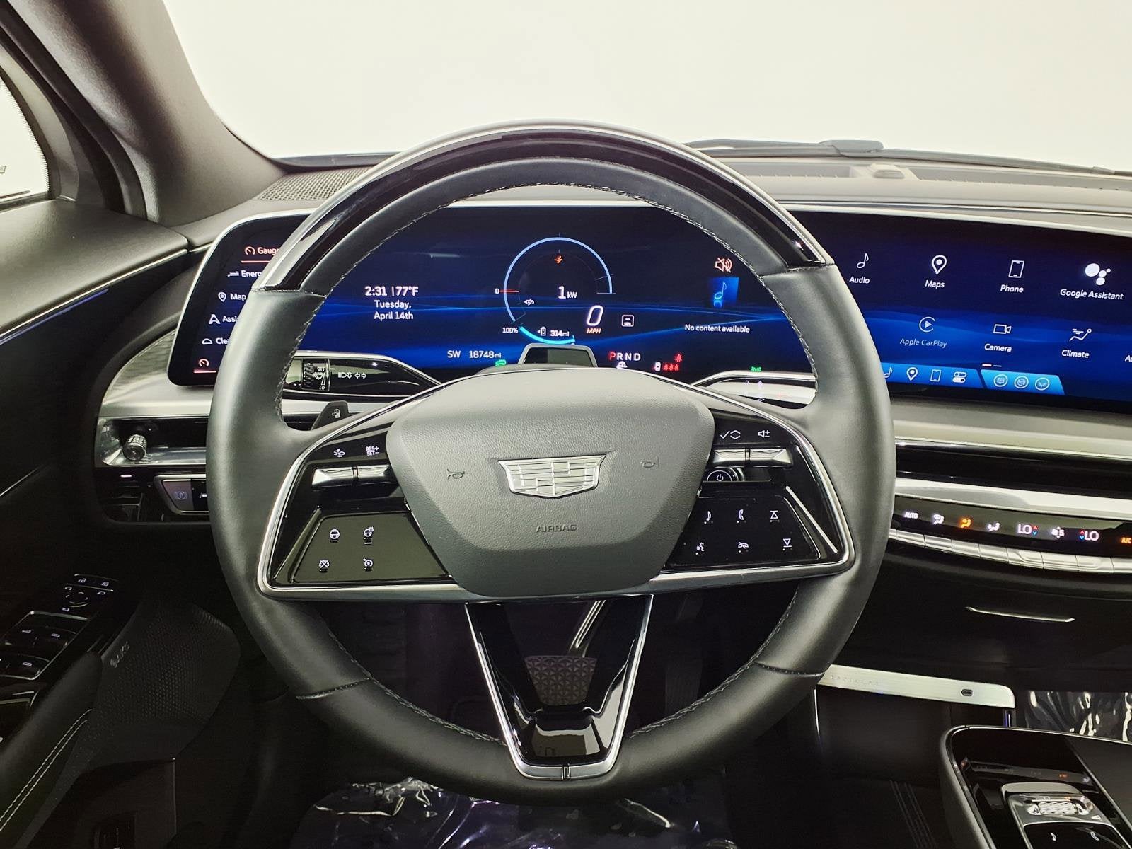 2024 Cadillac LYRIQ Luxury 2