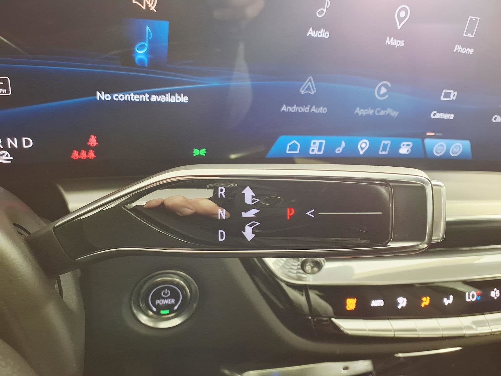 2024 Cadillac LYRIQ Luxury 2