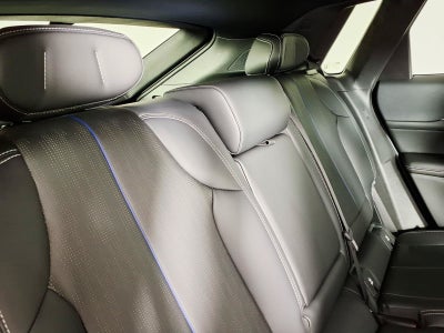 2024 Cadillac LYRIQ Luxury 2