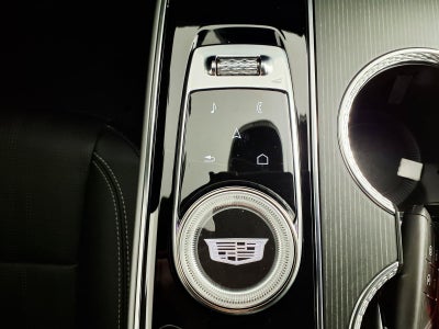 2024 Cadillac LYRIQ Luxury 2