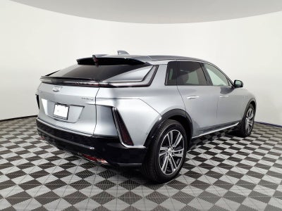 2024 Cadillac LYRIQ Luxury 2