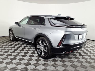 2024 Cadillac LYRIQ Luxury 2