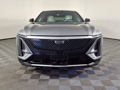 2024 Cadillac LYRIQ Luxury 2