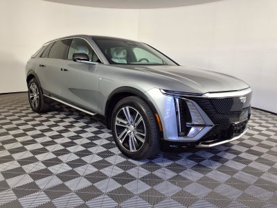 2024 Cadillac LYRIQ Luxury 2