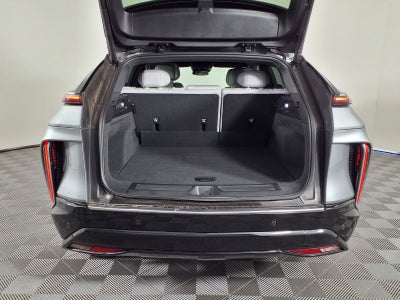 2024 Cadillac LYRIQ Luxury 2