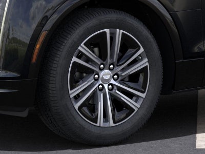 2025 Cadillac LYRIQ Luxury 2